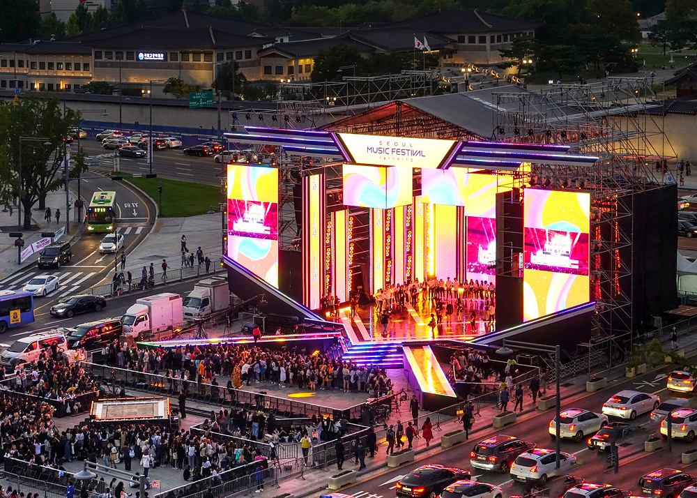 BTS 광화문 컴백 두달 앞으로…서울시 대책·호텔가 들썩 썸네일