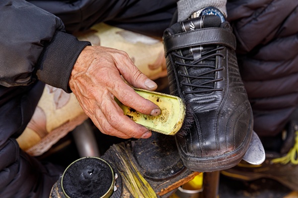 100명 중 95명이 ‘운동화’…구둣방, 서울서만 9년새 420개 사라졌다 썸네일