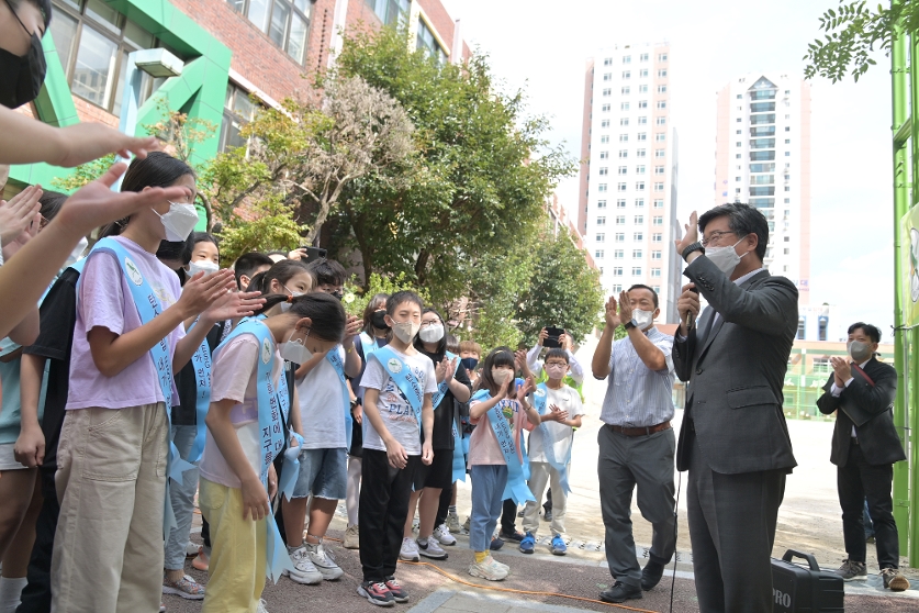 광희초등학교 '녹색 싹 키우기, 녹색 향기 화분만들기' 체험행사 사진