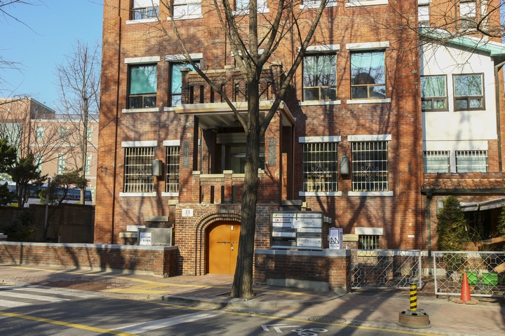 구 신아일보사 별관